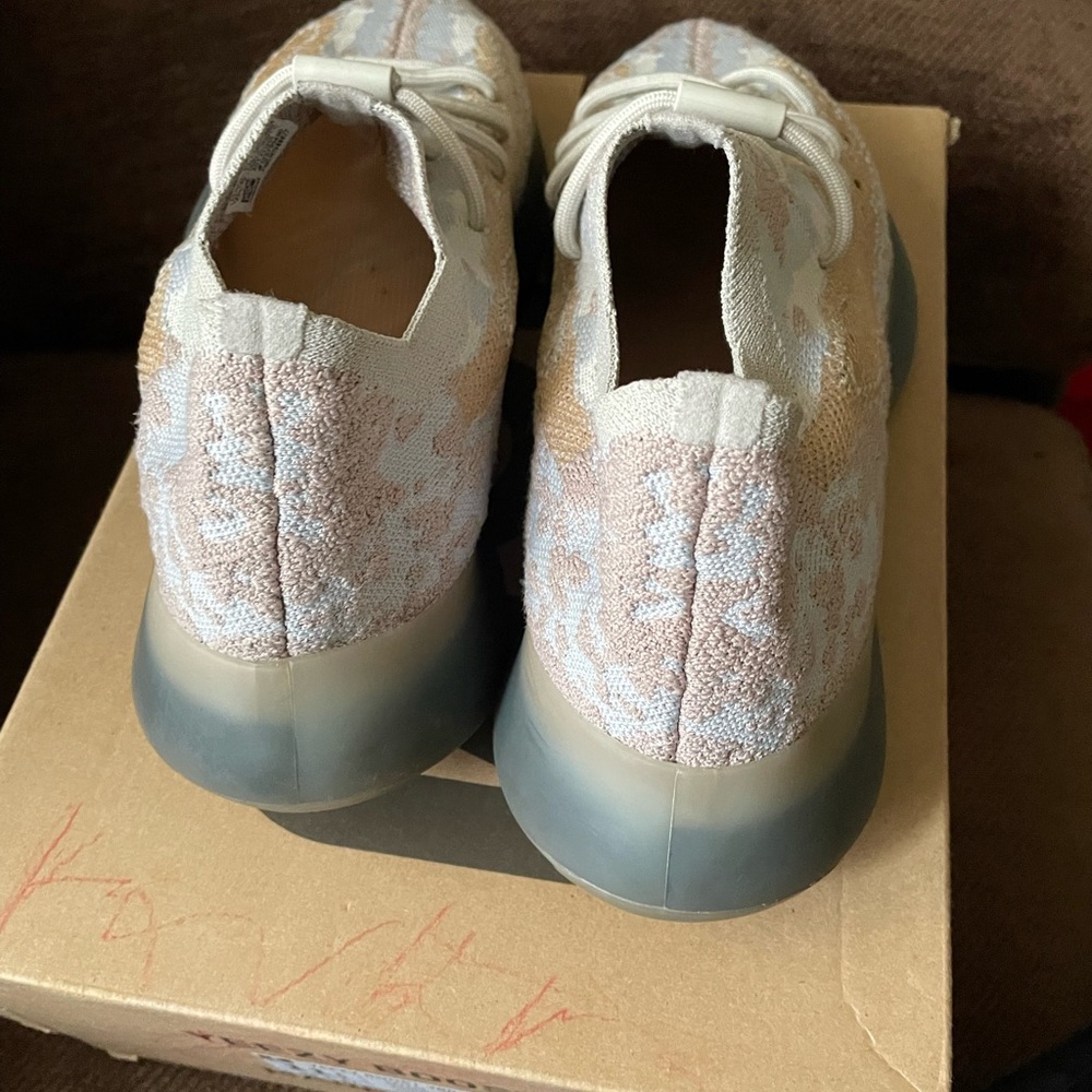 Yeezy Adidas Yeezy 380